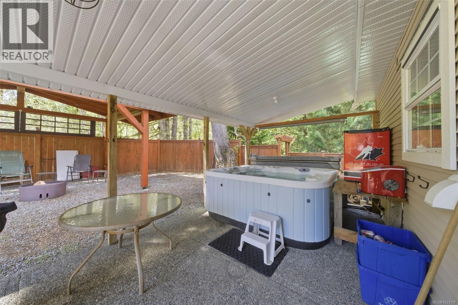 100 Comiaken Ave, Lake Cowichan, British Columbia  V0R 2G0 - Photo 33 - 1033117