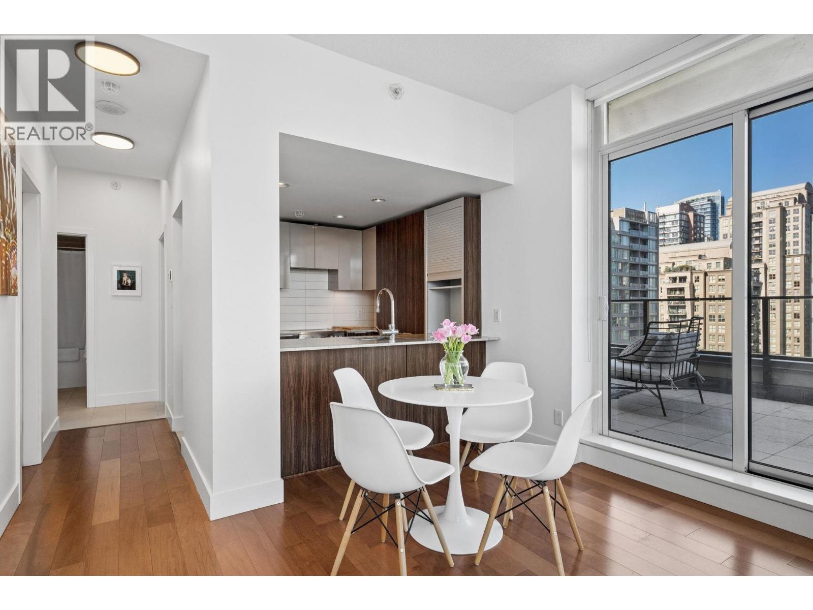 1906 1088 Richards Street, Vancouver, British Columbia  V6B 0J8 - Photo 10 - R3116193