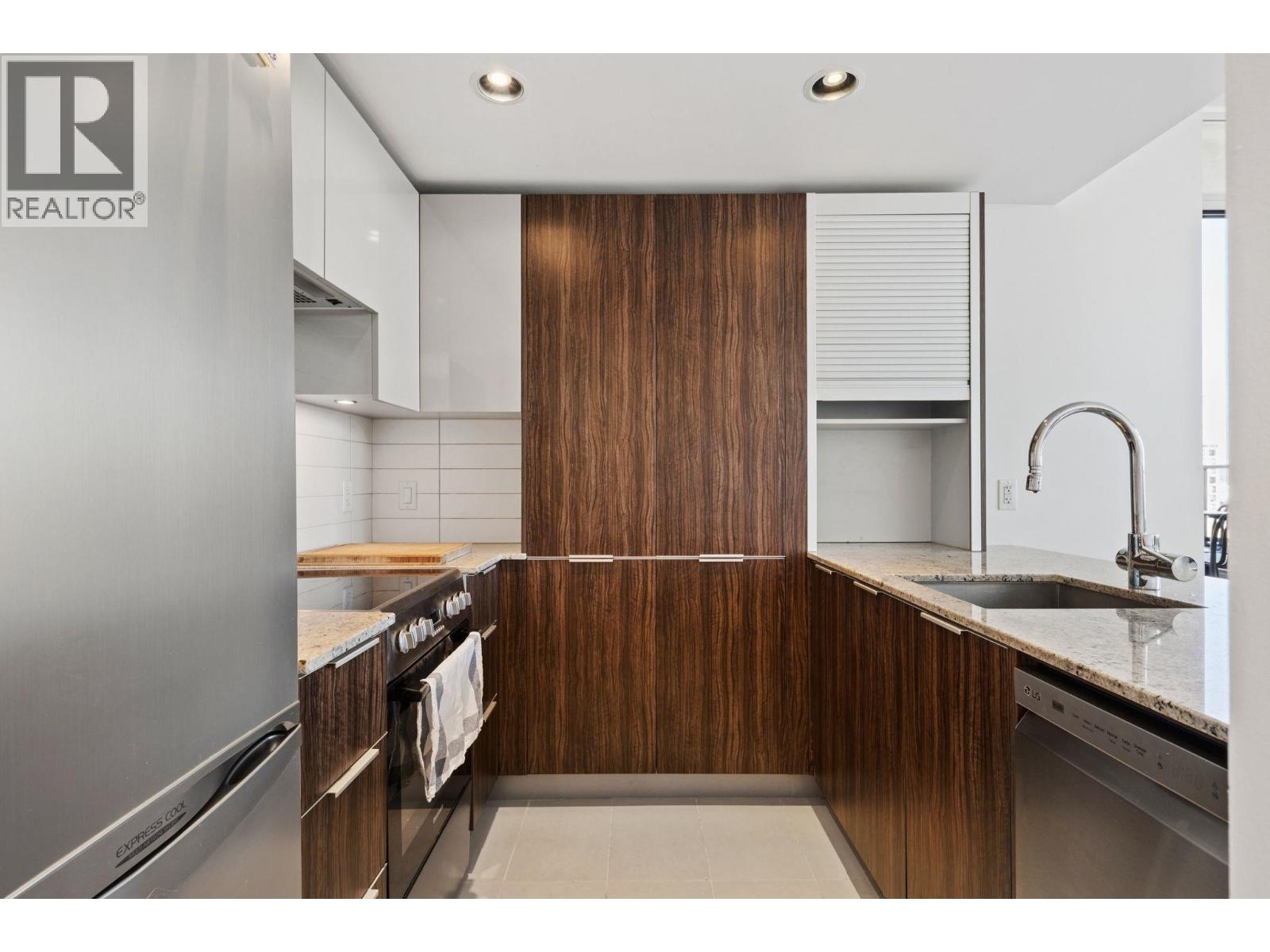 1906 1088 Richards Street, Vancouver, British Columbia  V6B 0J8 - Photo 12 - R3116193