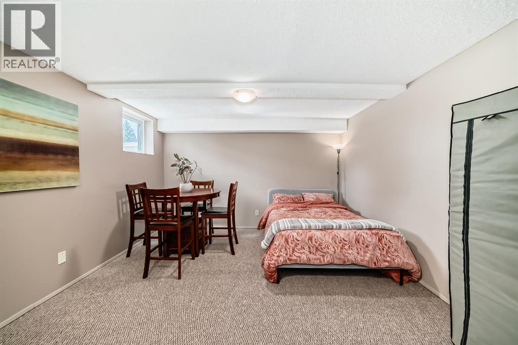 87 Berwick Crescent Nw, Calgary, Alberta  T3K 1P7 - Photo 18 - A2304504