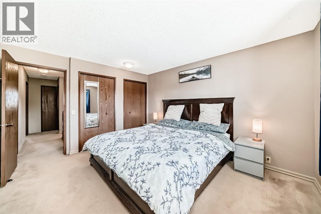 87 Berwick Crescent Nw, Calgary, Alberta  T3K 1P7 - Photo 14 - A2304504