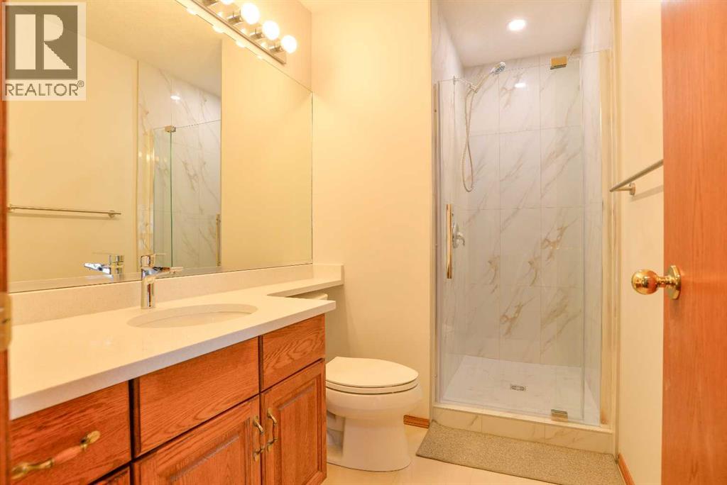 393 Hawktree Circle Nw, Calgary, Alberta  T3G 2X9 - Photo 22 - A2305196