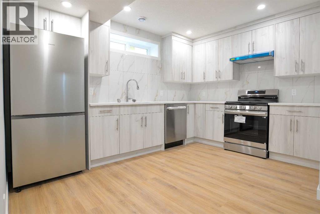 393 Hawktree Circle Nw, Calgary, Alberta  T3G 2X9 - Photo 38 - A2305196