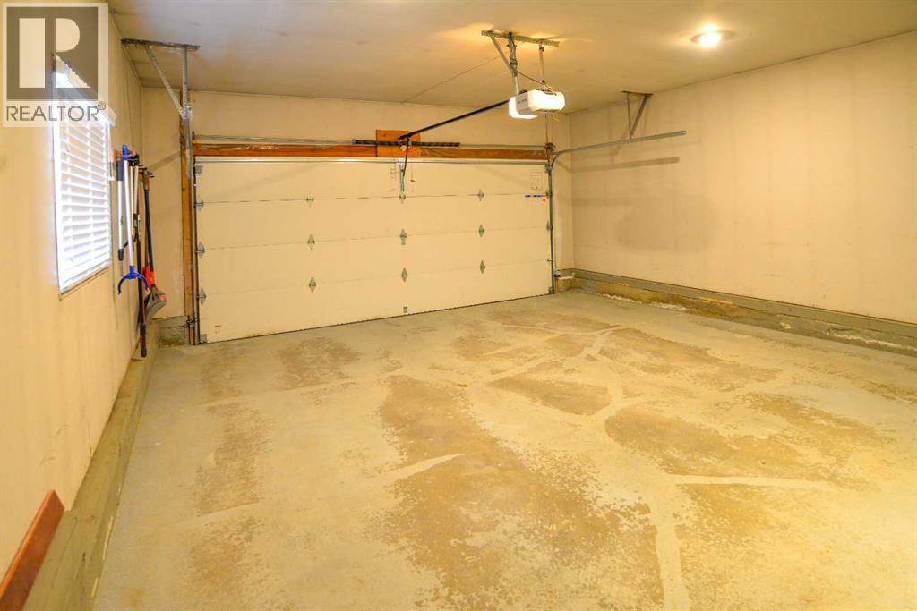 393 Hawktree Circle Nw, Calgary, Alberta  T3G 2X9 - Photo 37 - A2305196