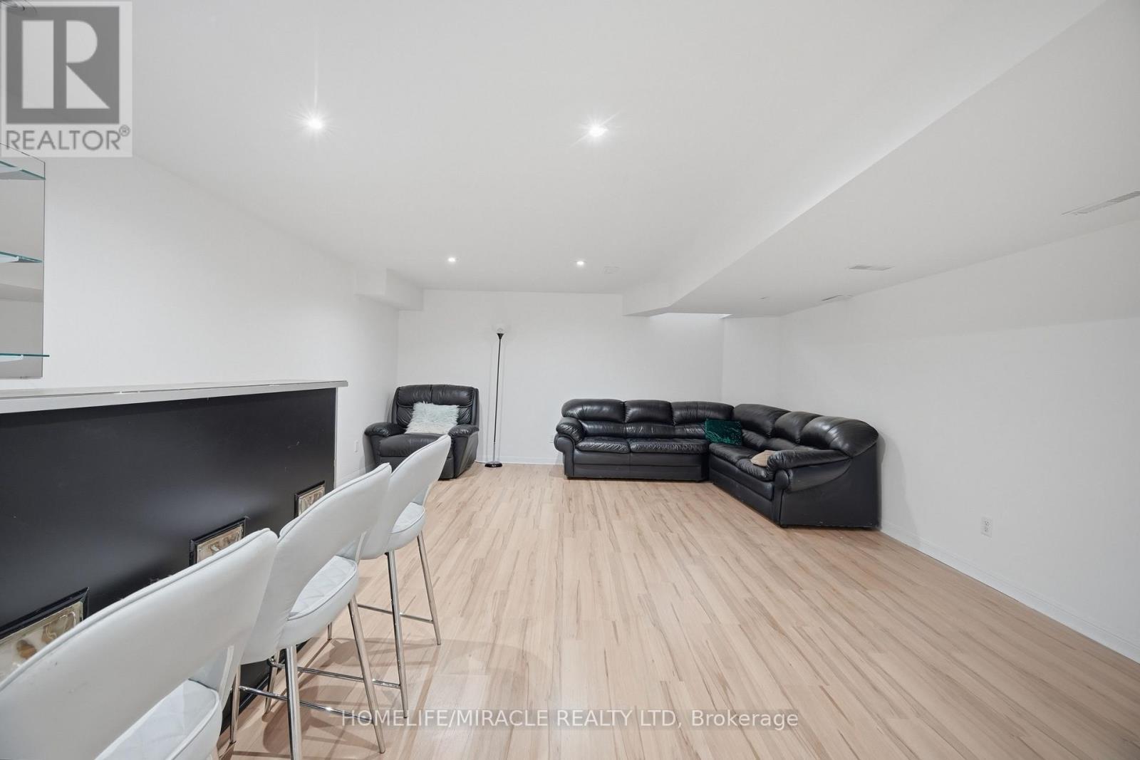 87 Spicebush Terrace, Brampton, Ontario  L6X 0J5 - Photo 38 - W13046948