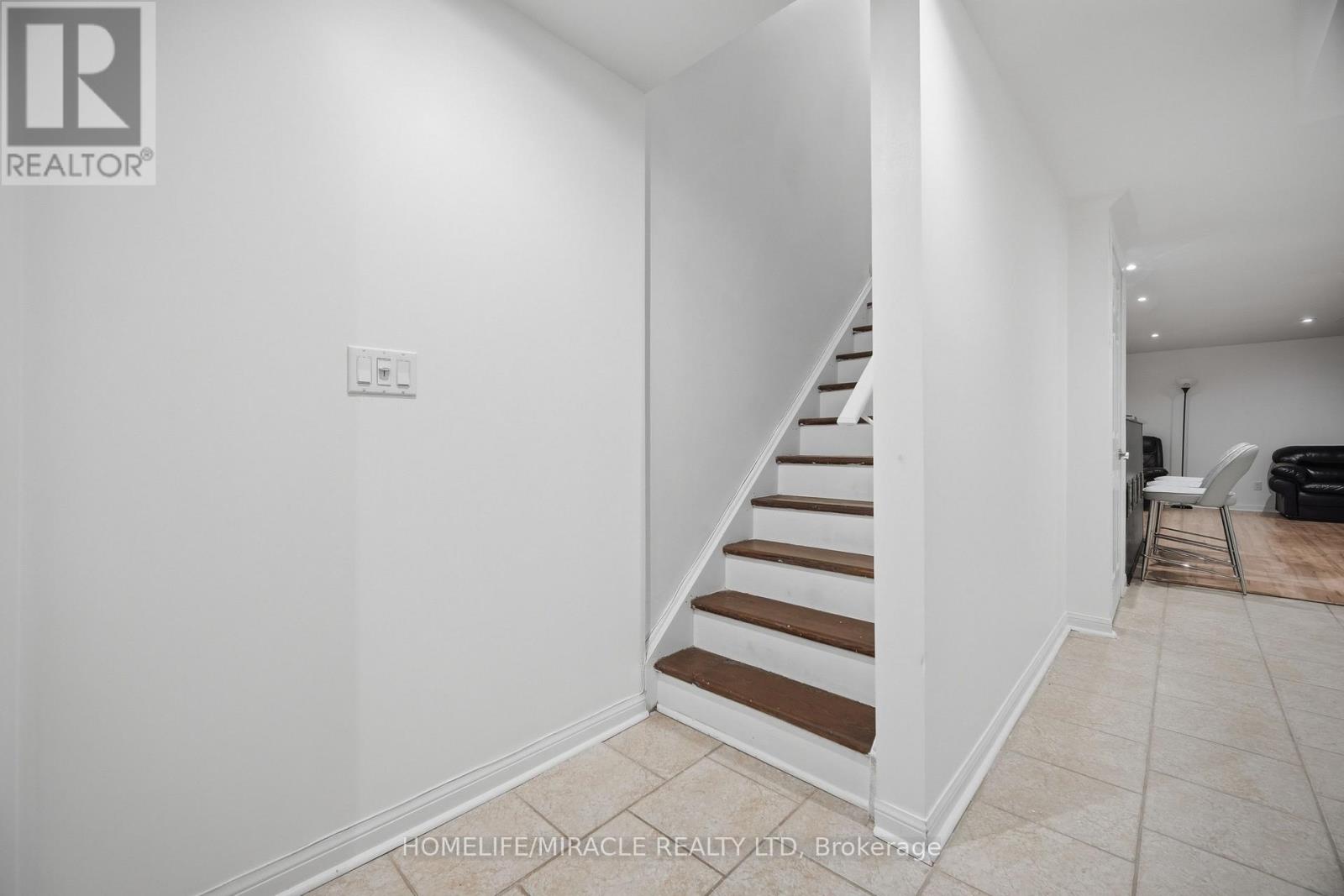 87 Spicebush Terrace, Brampton, Ontario  L6X 0J5 - Photo 35 - W13046948