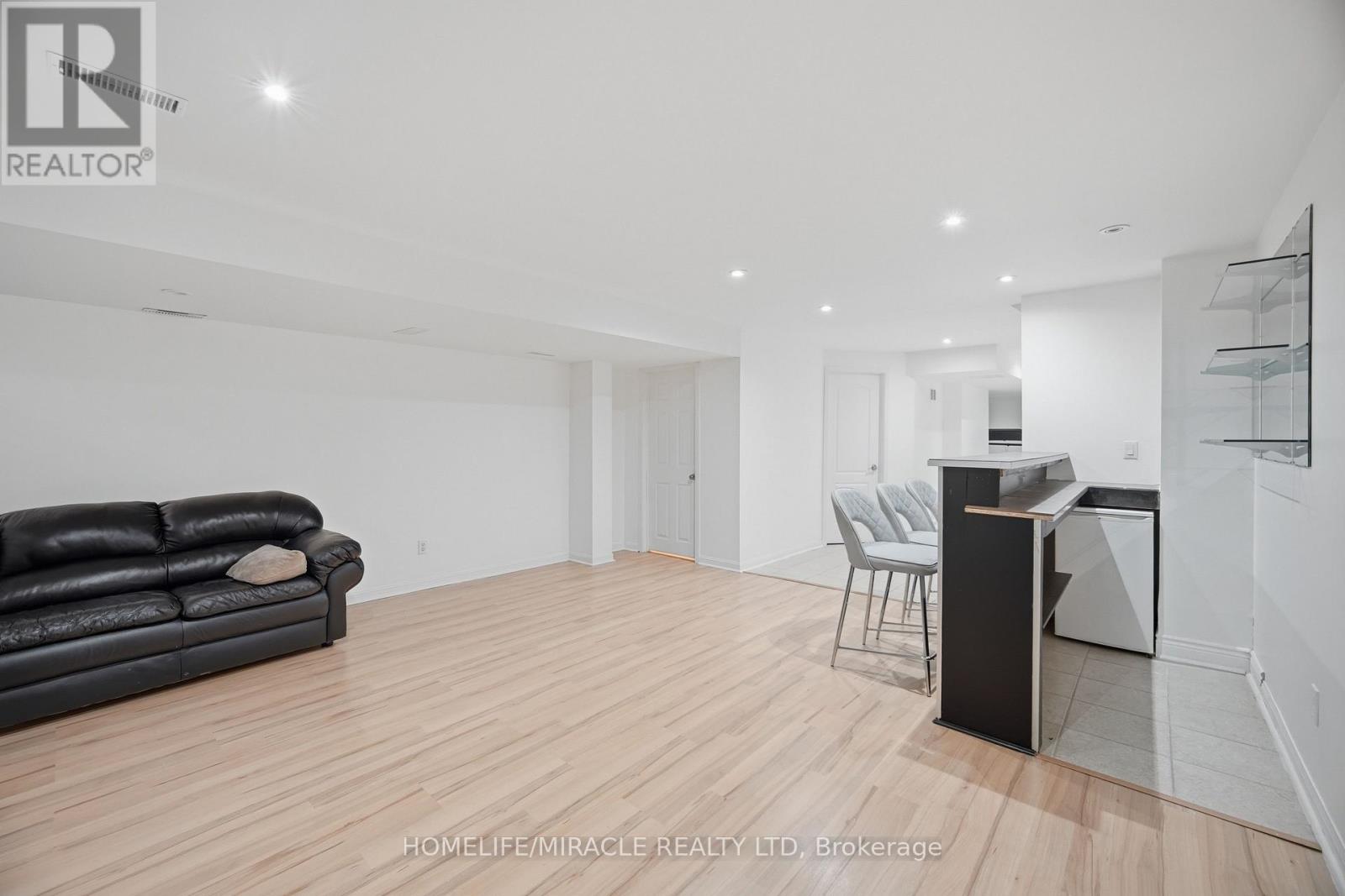 87 Spicebush Terrace, Brampton, Ontario  L6X 0J5 - Photo 40 - W13046948