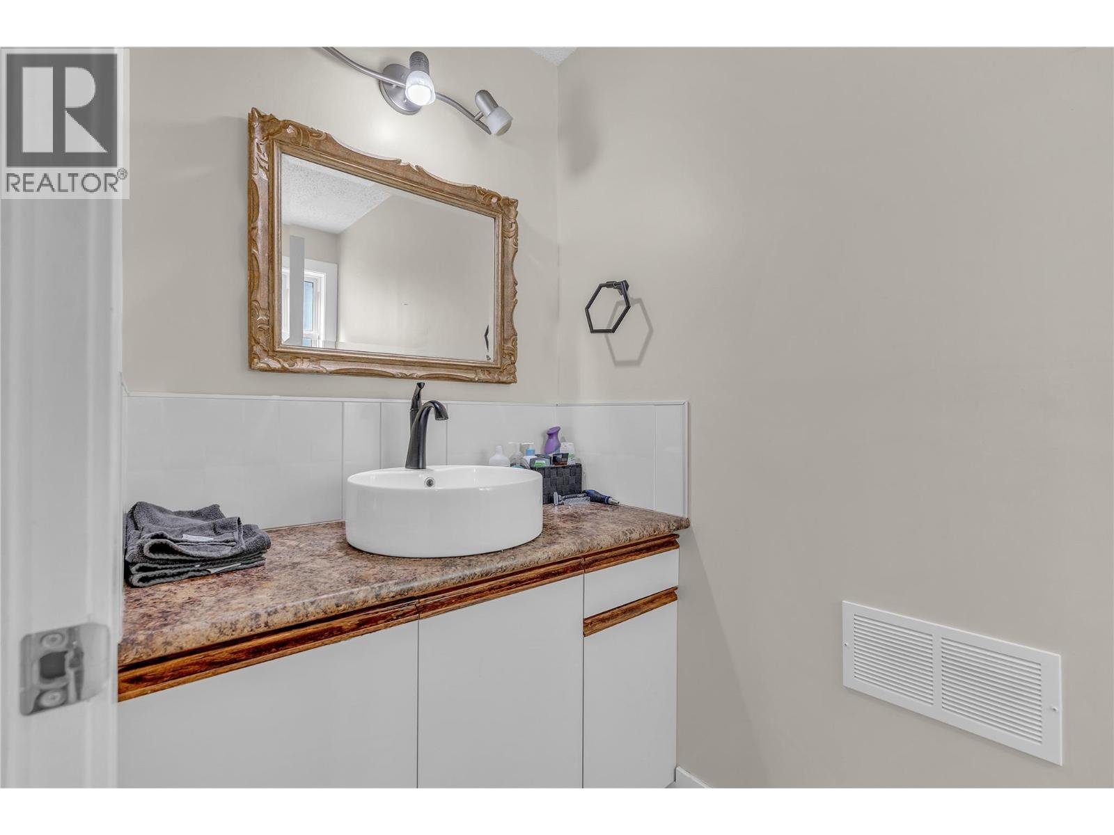 196 Troy Court, Penticton, British Columbia  V2A 7L4 - Photo 19 - 10385075