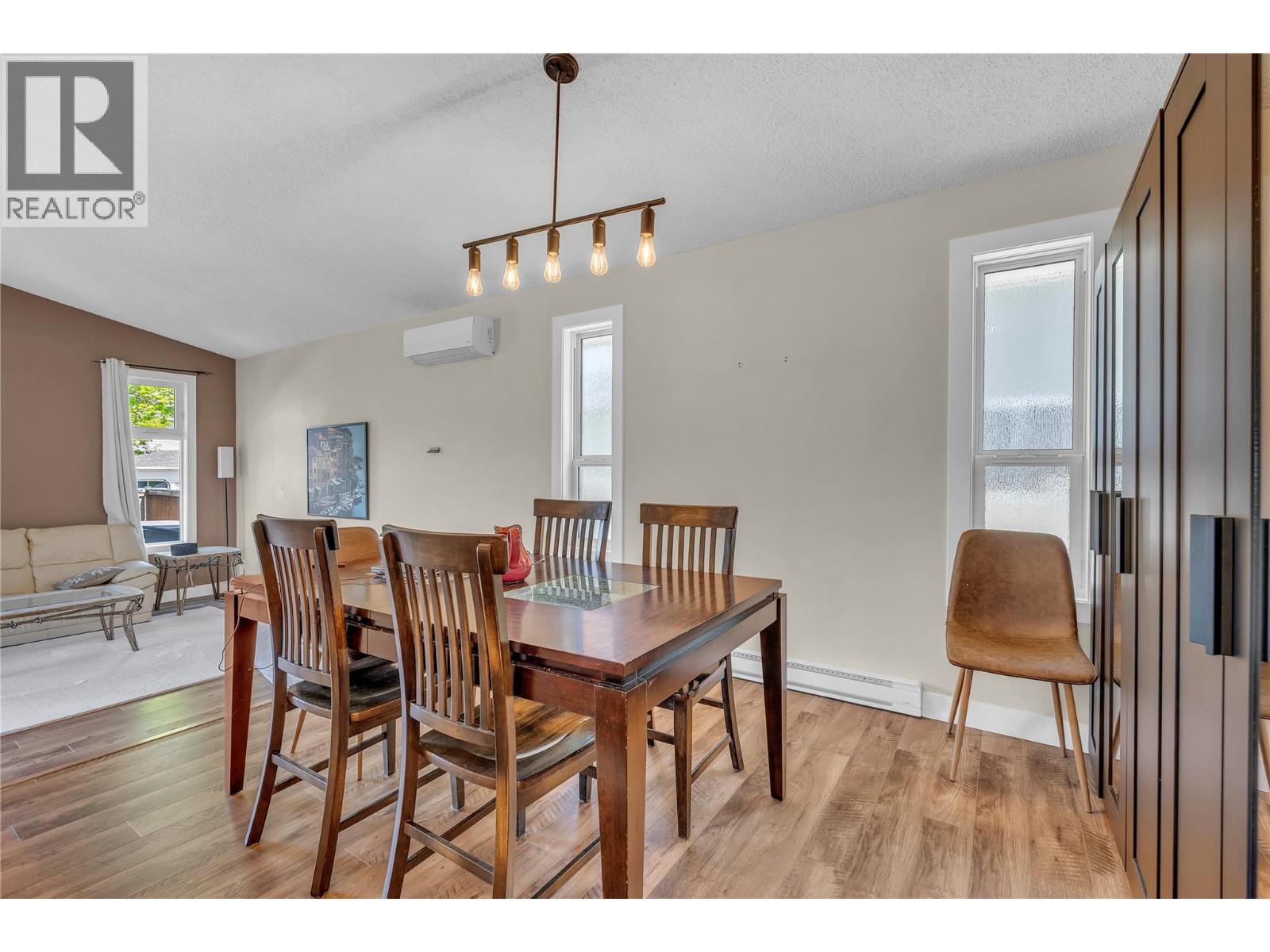 196 Troy Court, Penticton, British Columbia  V2A 7L4 - Photo 5 - 10385075