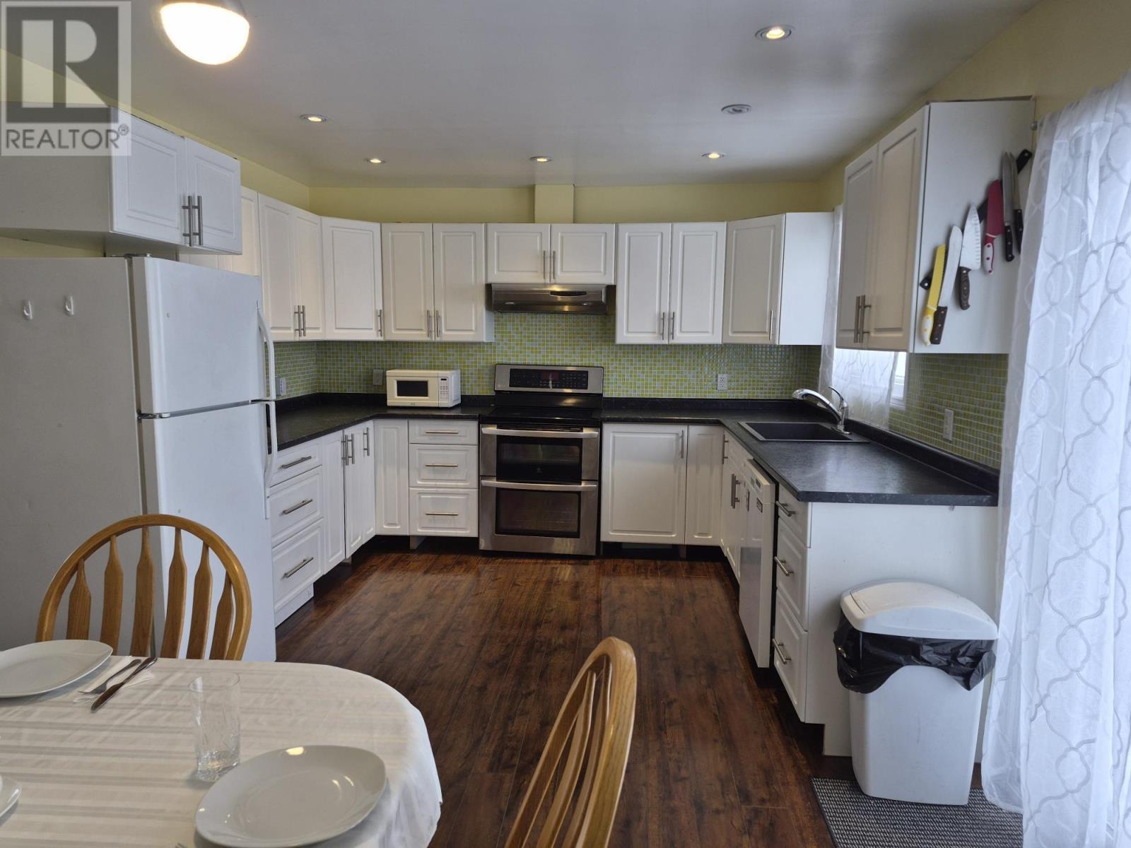 18 Lloyd Irwin Street, Marathon, Ontario  P0T 2E0 - Photo 13 - TB2600423