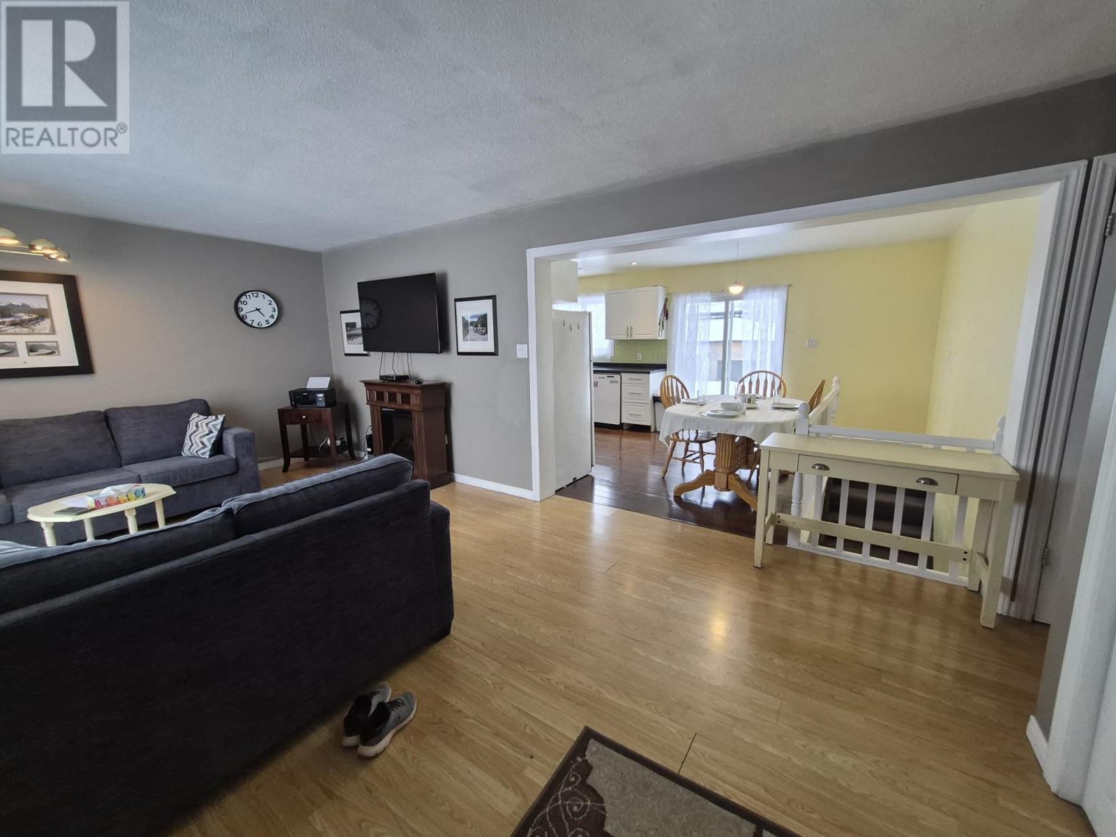 18 Lloyd Irwin Street, Marathon, Ontario  P0T 2E0 - Photo 8 - TB2600423