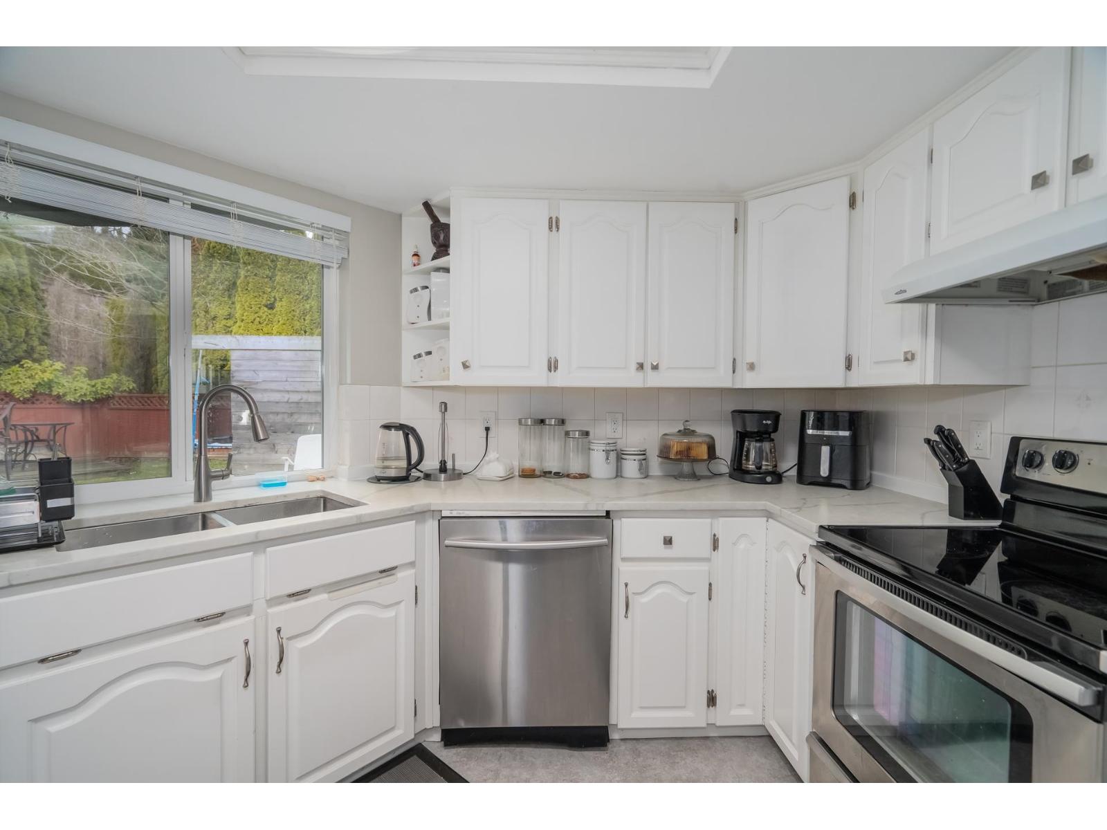 2237 Mountain Drive, Abbotsford, British Columbia  V3G 1E3 - Photo 13 - R3114335