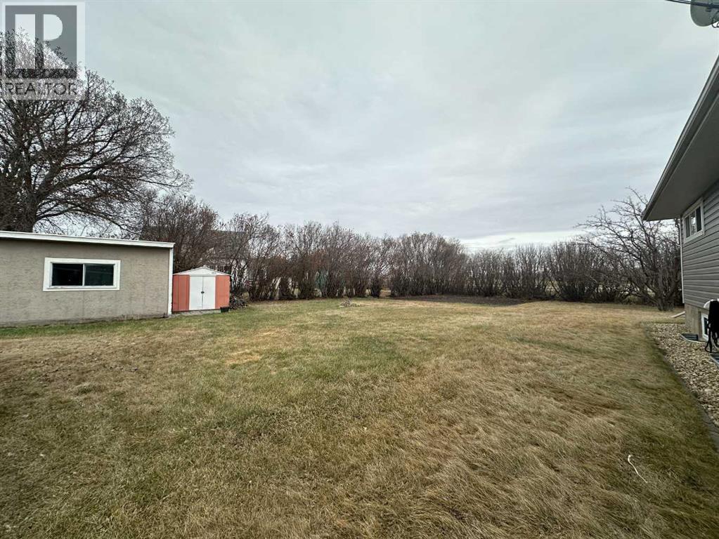 5002 57 Avenue, Ponoka, Alberta  T4J 1G5 - Photo 3 - A2304224