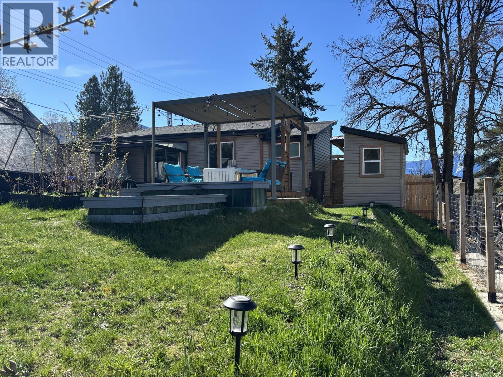 95 2nd Street Nw, Nakusp, British Columbia  V0G 1R0 - Photo 8 - 10384733