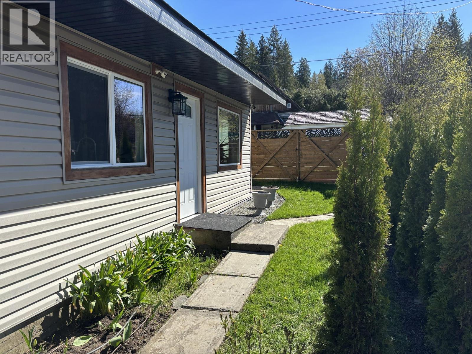 95 2nd Street Nw, Nakusp, British Columbia  V0G 1R0 - Photo 7 - 10384733