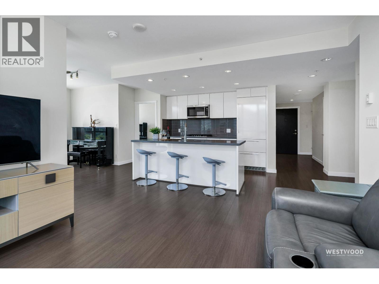 2301 3093 Windsor Gate, Coquitlam, British Columbia  V3B 0N2 - Photo 18 - R3115611