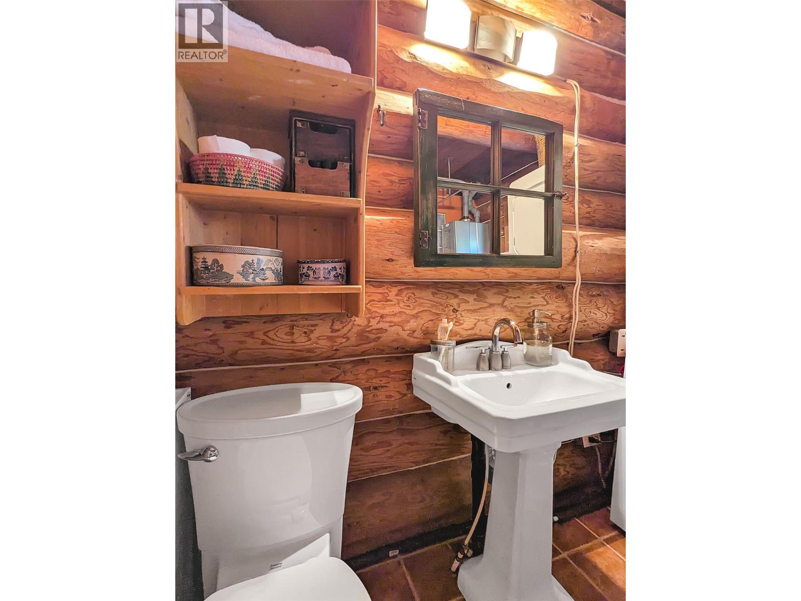 8907 Martens Road, Slocan, British Columbia  V0G 2C0 - Photo 19 - 10384864