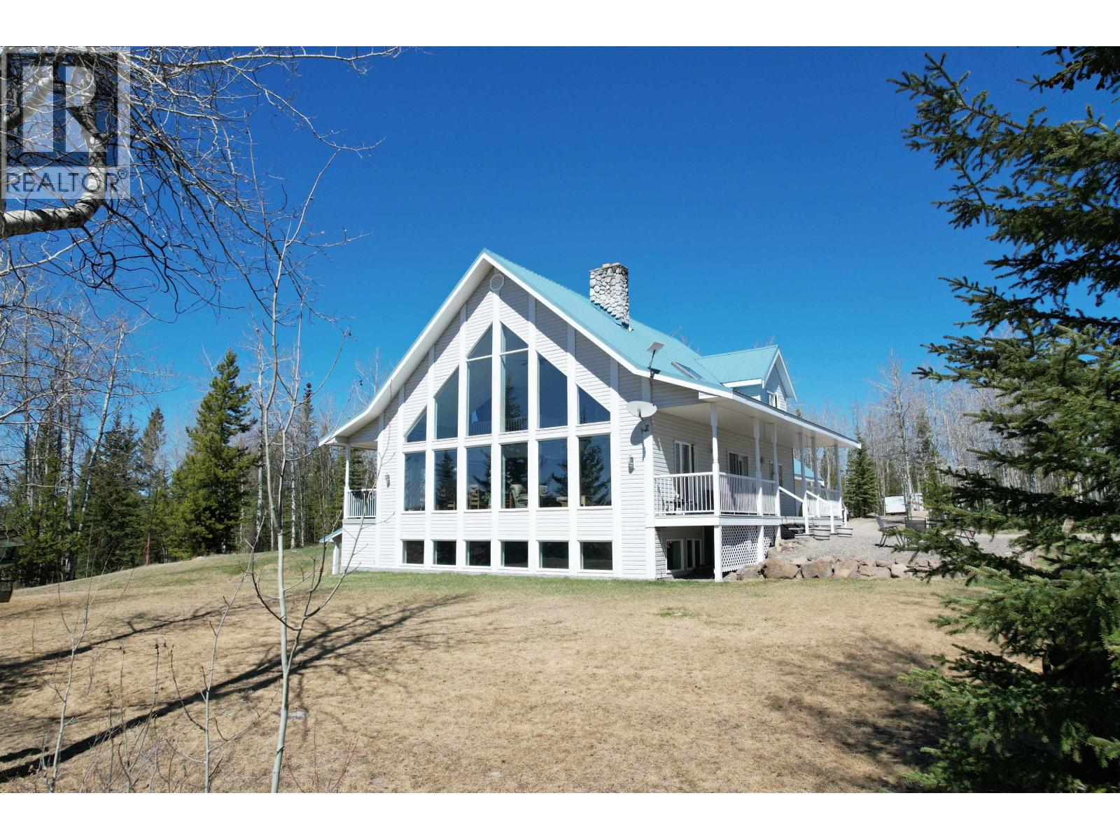 5548 Little Fort Hwy 24 Highway, 100 Mile House, British Columbia  V0K 2E2 - Photo 4 - R3116389