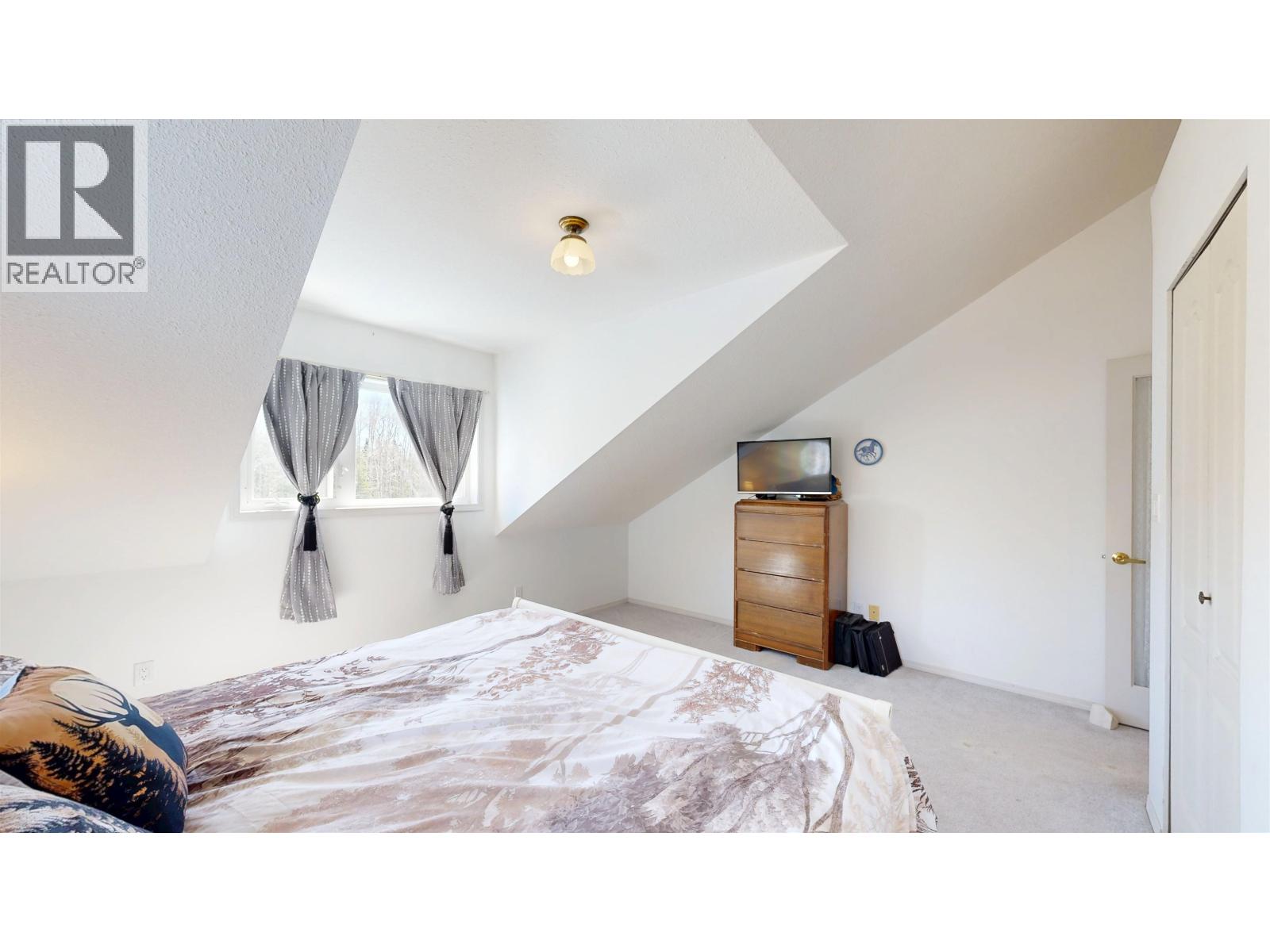 5548 Little Fort Hwy 24 Highway, 100 Mile House, British Columbia  V0K 2E2 - Photo 26 - R3116389