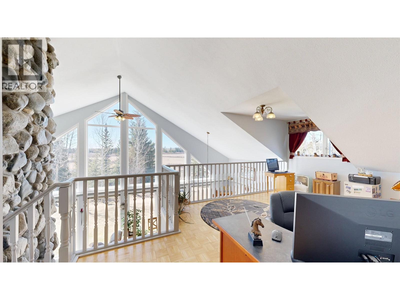 5548 Little Fort Hwy 24 Highway, 100 Mile House, British Columbia  V0K 2E2 - Photo 24 - R3116389