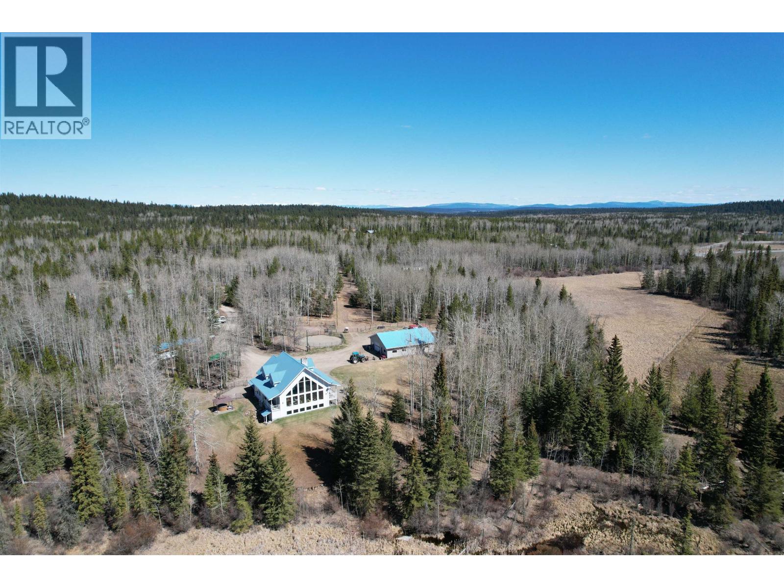 5548 Little Fort Hwy 24 Highway, 100 Mile House, British Columbia  V0K 2E2 - Photo 32 - R3116389