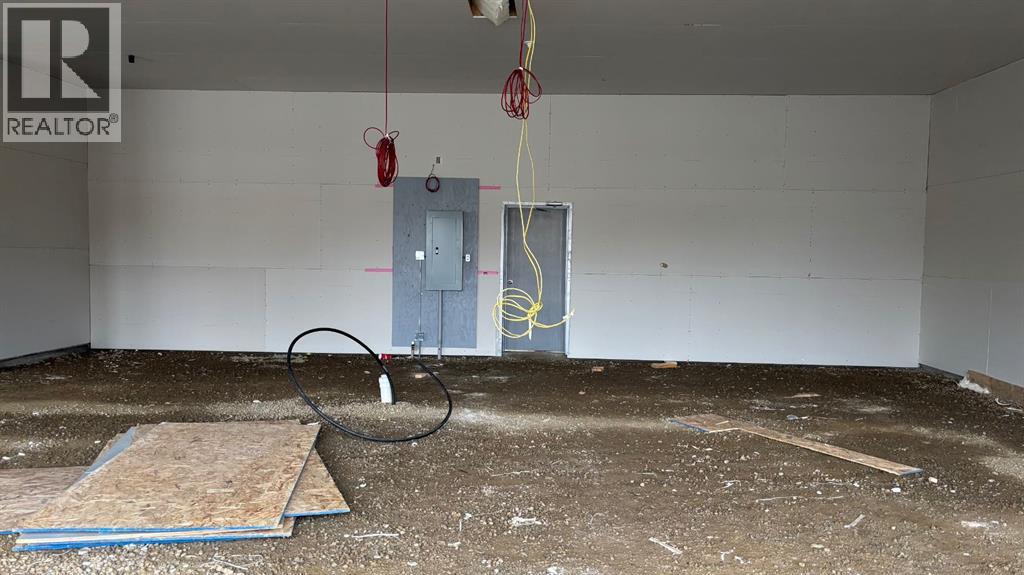 100-103, 5407 50 Street, Ponoka, Alberta  T4J 1H9 - Photo 3 - A2218932