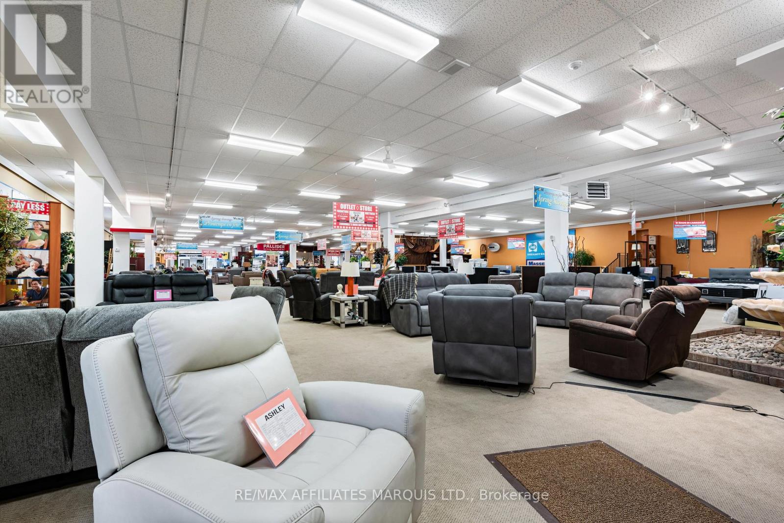 346 Montreal Road, Cornwall, Ontario  K6H 1B4 - Photo 3 - X13050368