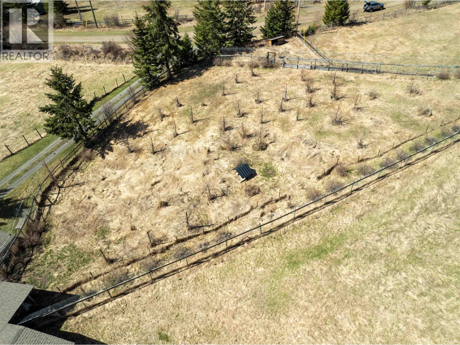 7115 Connie Road, Bridge Lake, British Columbia  V0K 1X2 - Photo 16 - R3116276