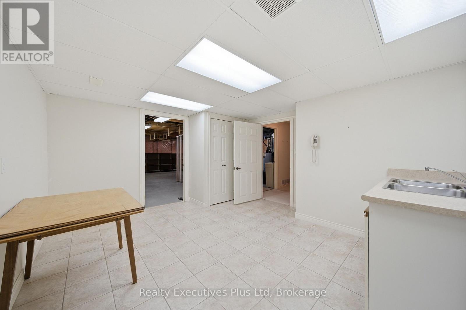 95 Basswood Drive, Guelph, Ontario  N1G 4X7 - Photo 29 - X13050392