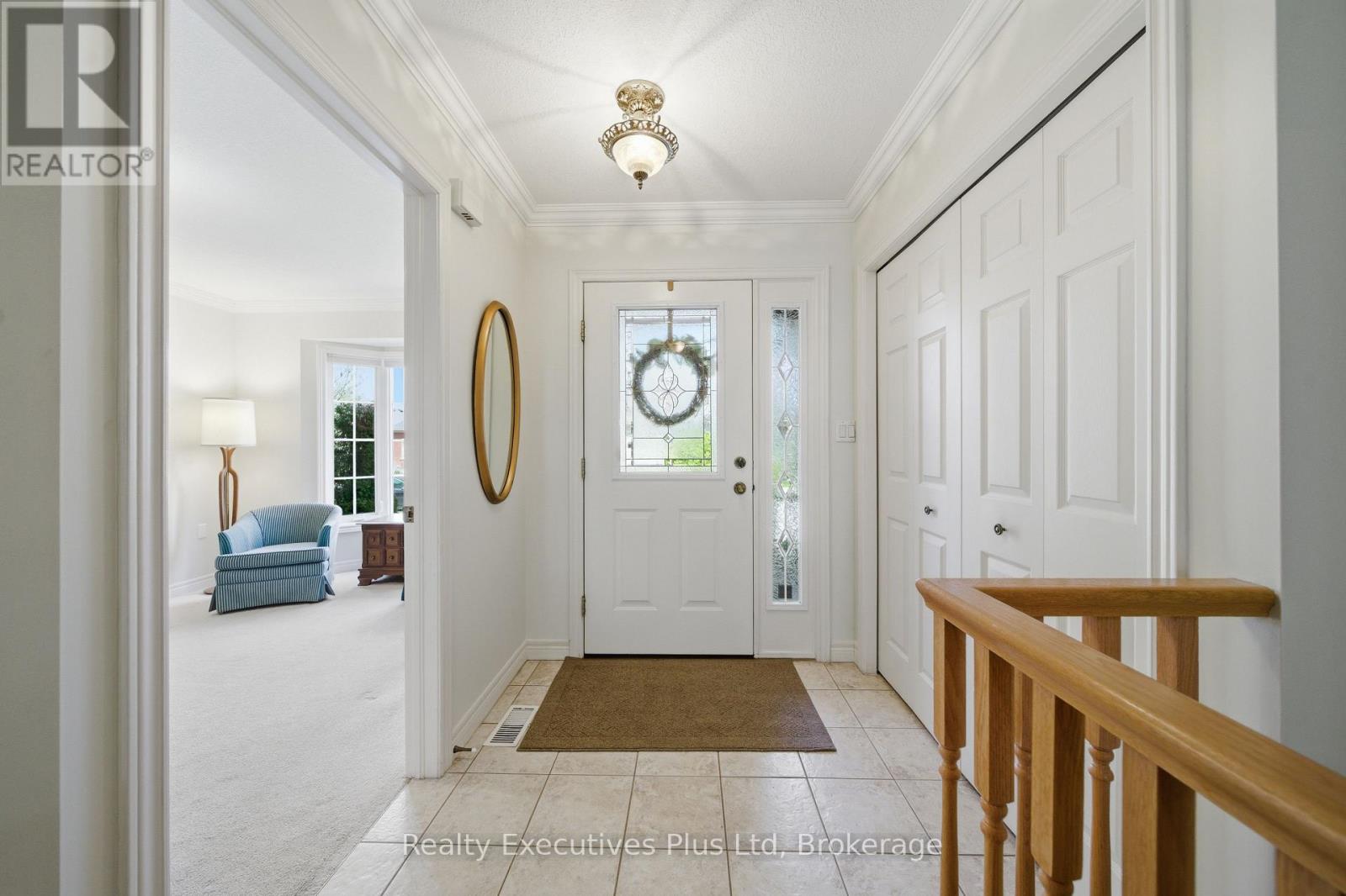 95 Basswood Drive, Guelph, Ontario  N1G 4X7 - Photo 4 - X13050392