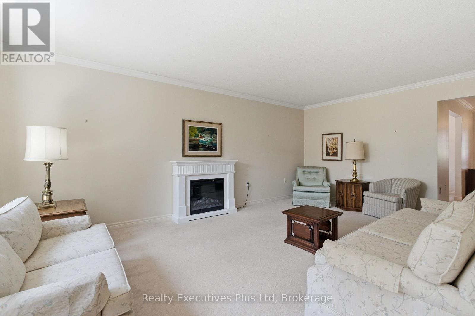 95 Basswood Drive, Guelph, Ontario  N1G 4X7 - Photo 6 - X13050392