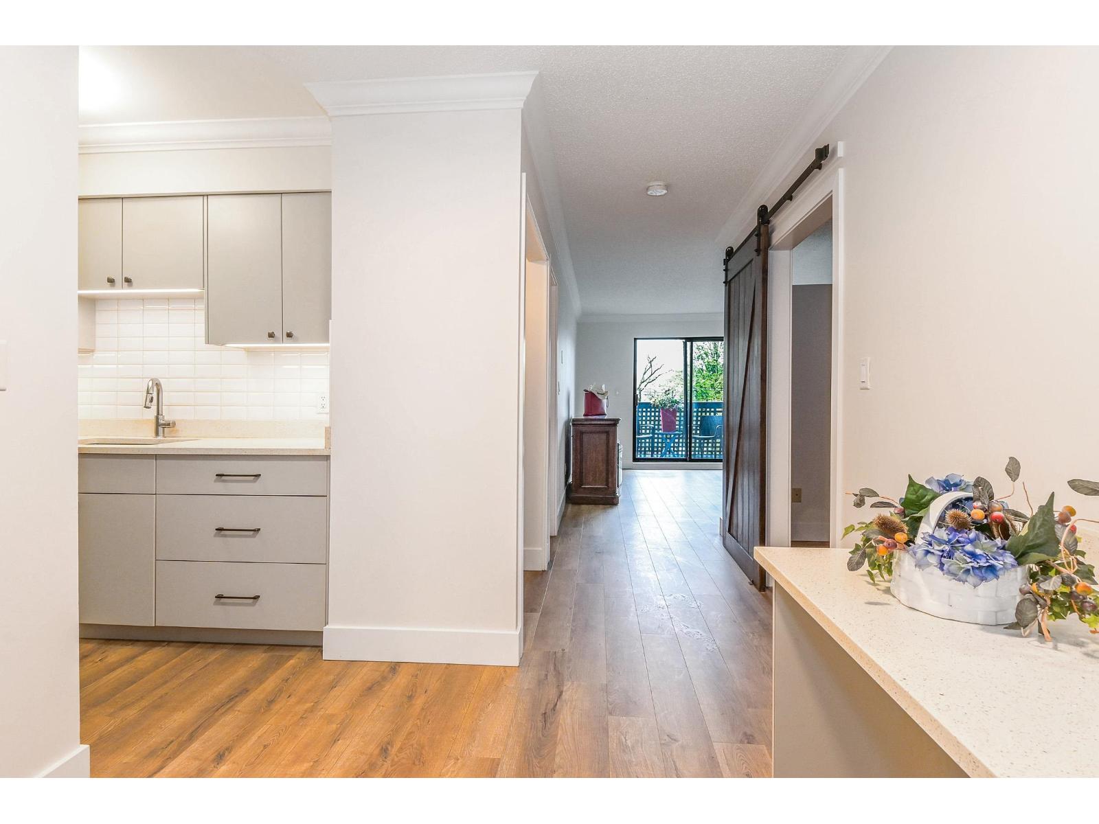 203 17661 58a Avenue, Surrey, British Columbia  V3S 1N4 - Photo 5 - R3107138