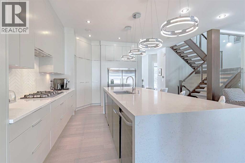 2634 27 Street Sw, Calgary, Alberta  T3E 2G5 - Photo 4 - A2297673