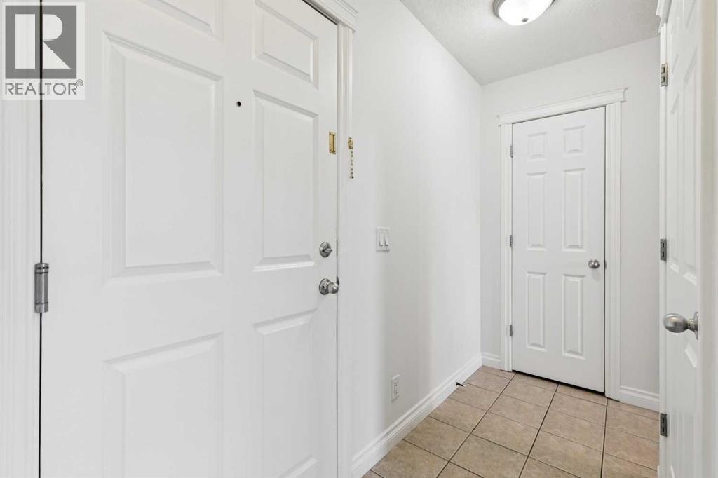 425, 910 Centre Avenue Ne, Calgary, Alberta  T2E 9C7 - Photo 3 - A2297921