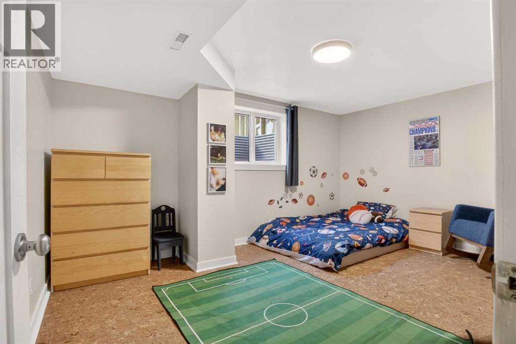 2507 Chicoutimi Drive NW, Calgary, Alberta  T2L 0W4 - Photo 24 - A2301982