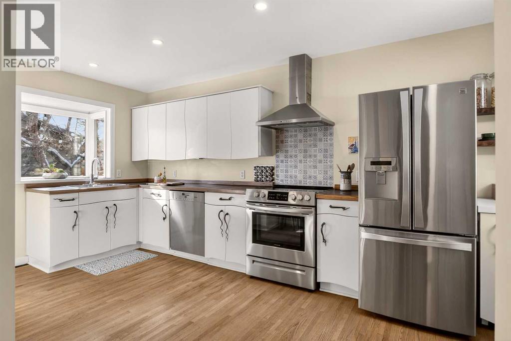 2507 Chicoutimi Drive NW, Calgary, Alberta  T2L 0W4 - Photo 10 - A2301982