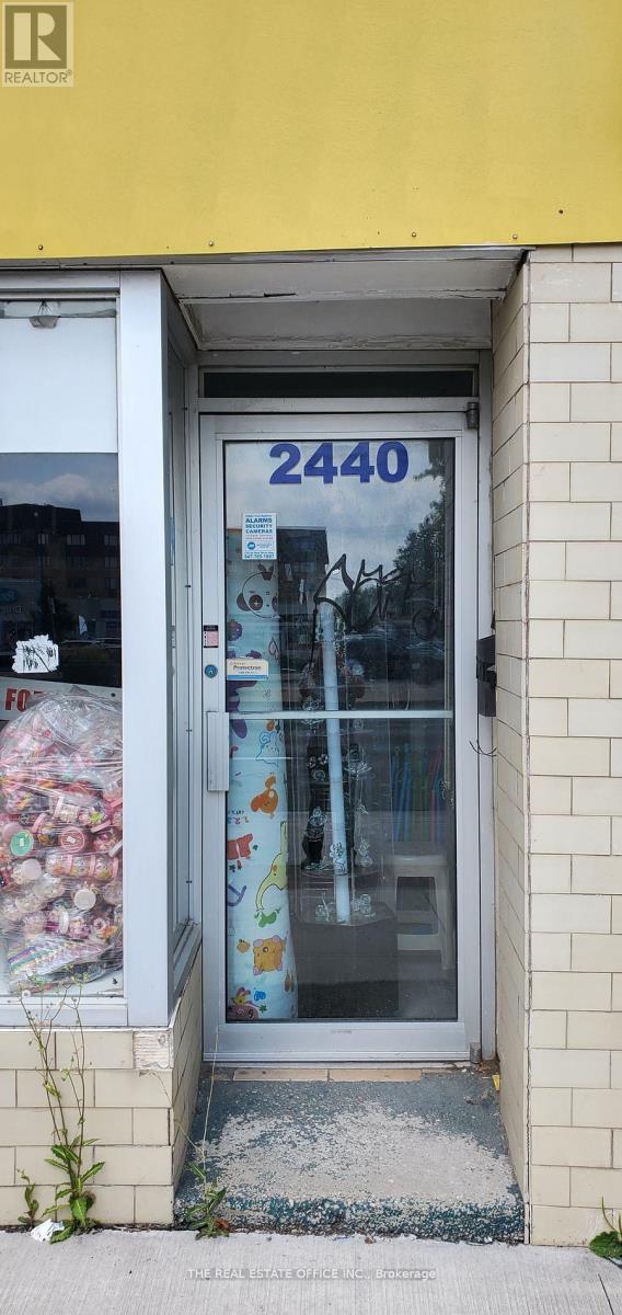 2440 KINGSTON ROAD, Toronto, Ontario
