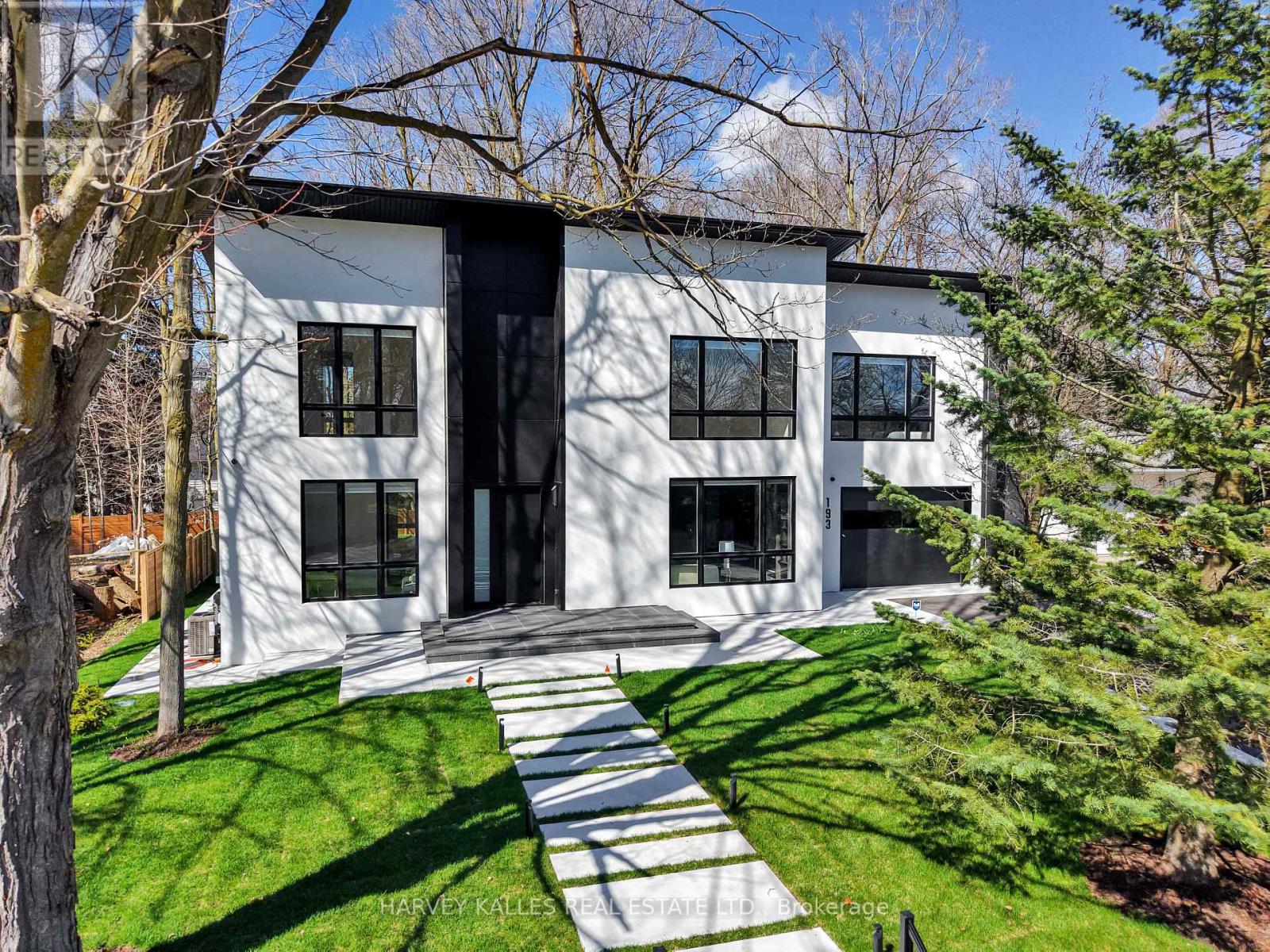 193 BEECHWOOD CRESCENT, Newmarket, Ontario