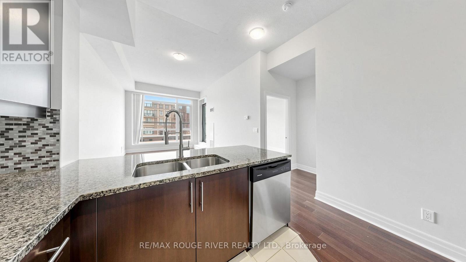 205 - 8110 Birchmount Road, Markham, Ontario  L6G 0E3 - Photo 11 - N13050364