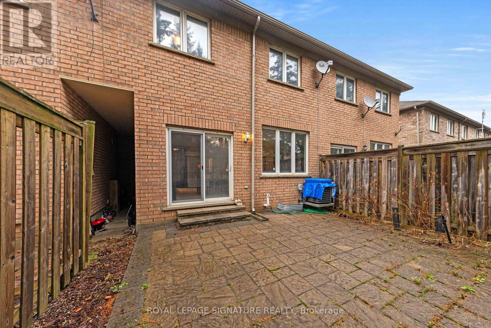 26 - Main + Bsmt - 71 Puccini Drive, Richmond Hill, Ontario  L4E 4X8 - Photo 25 - N13050386