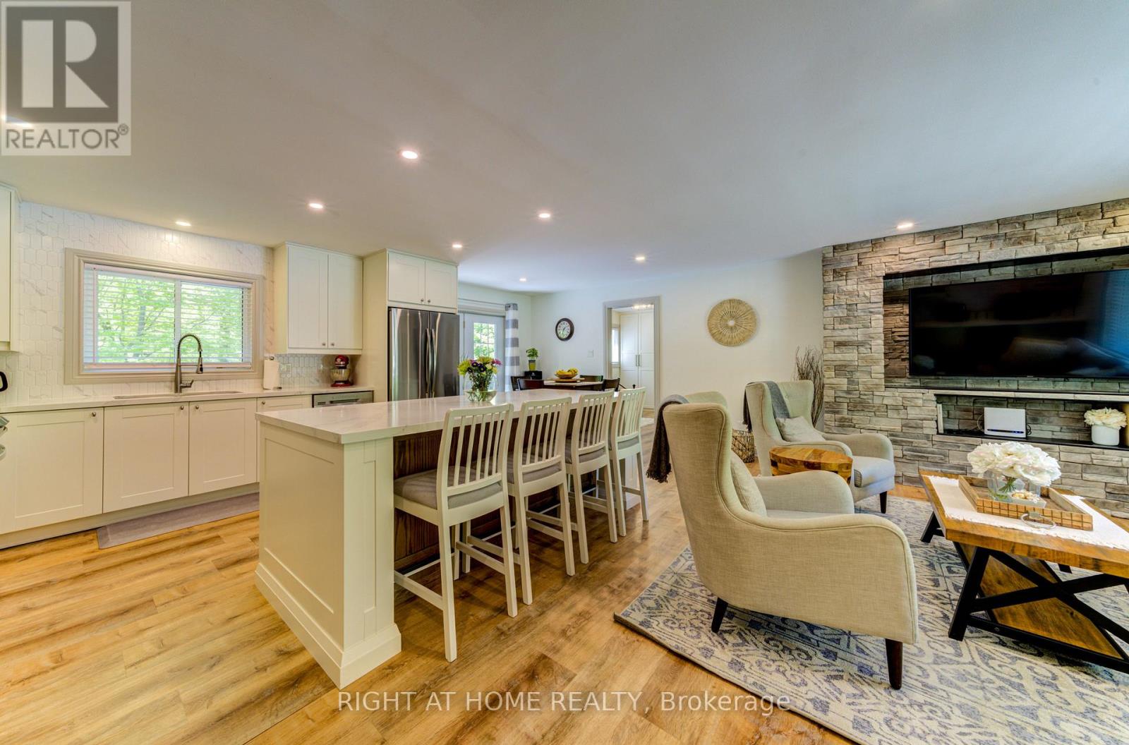 214 Desroches Trail, Tiny, Ontario  L9M 0H9 - Photo 5 - S13050354