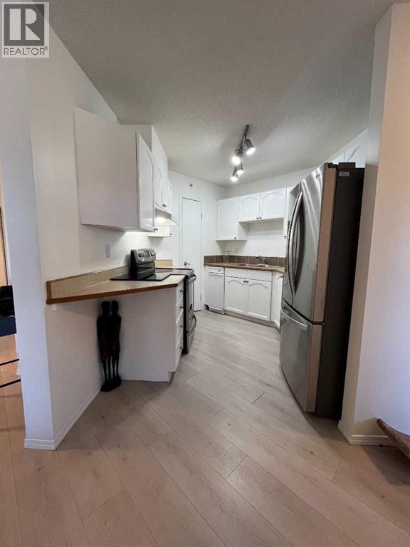 308, 11 Somervale View SW, Calgary, Alberta  T2Y 4A9 - Photo 16 - A2261939