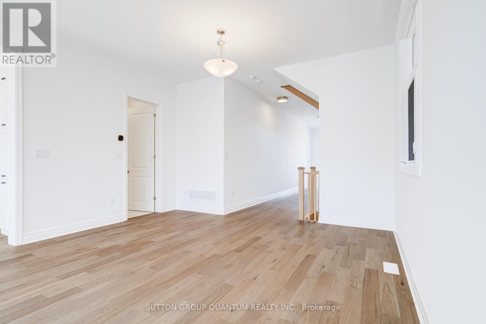 1264 Black Bear Trail, Oakville, Ontario  L6H 8B2 - Photo 10 - W13050324