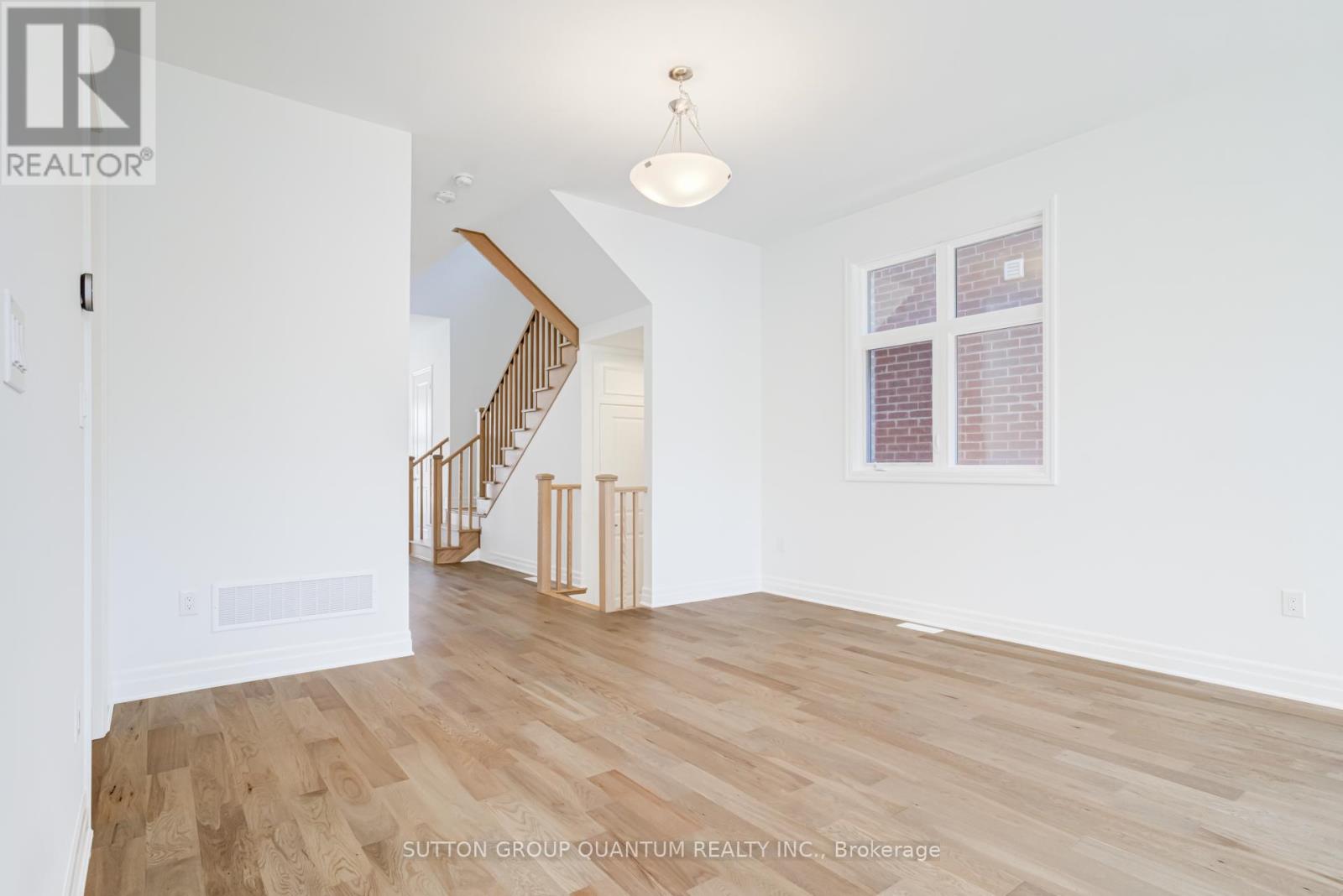 1264 Black Bear Trail, Oakville, Ontario  L6H 8B2 - Photo 11 - W13050324