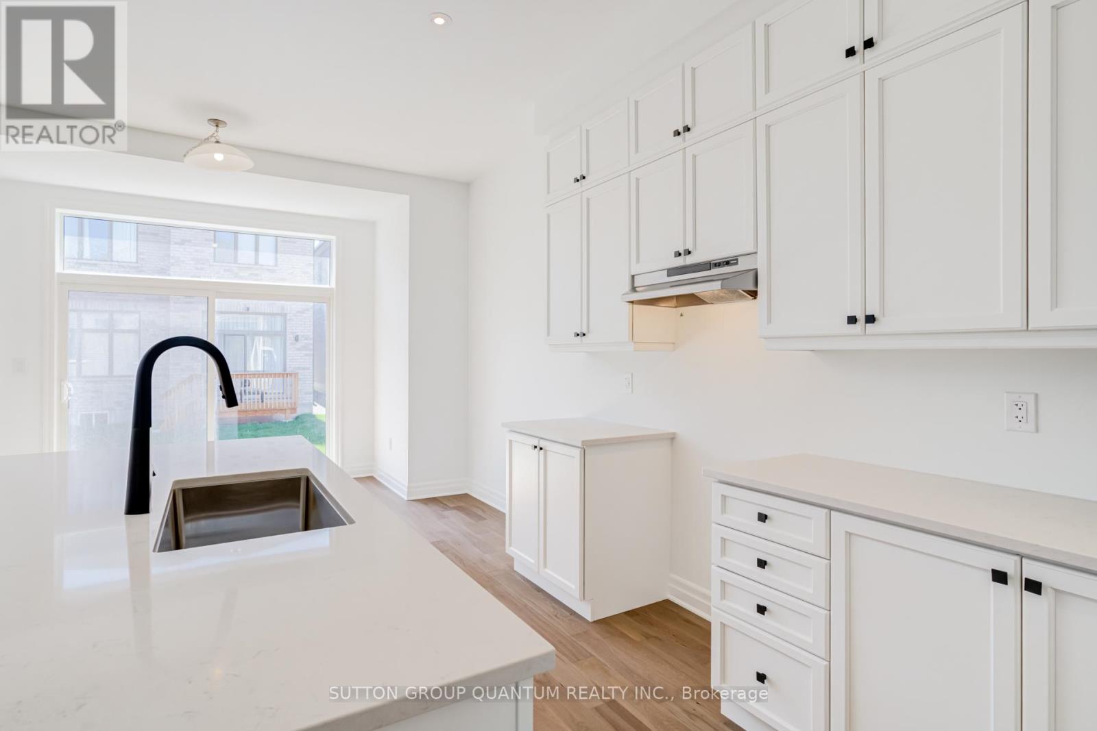 1264 Black Bear Trail, Oakville, Ontario  L6H 8B2 - Photo 17 - W13050324