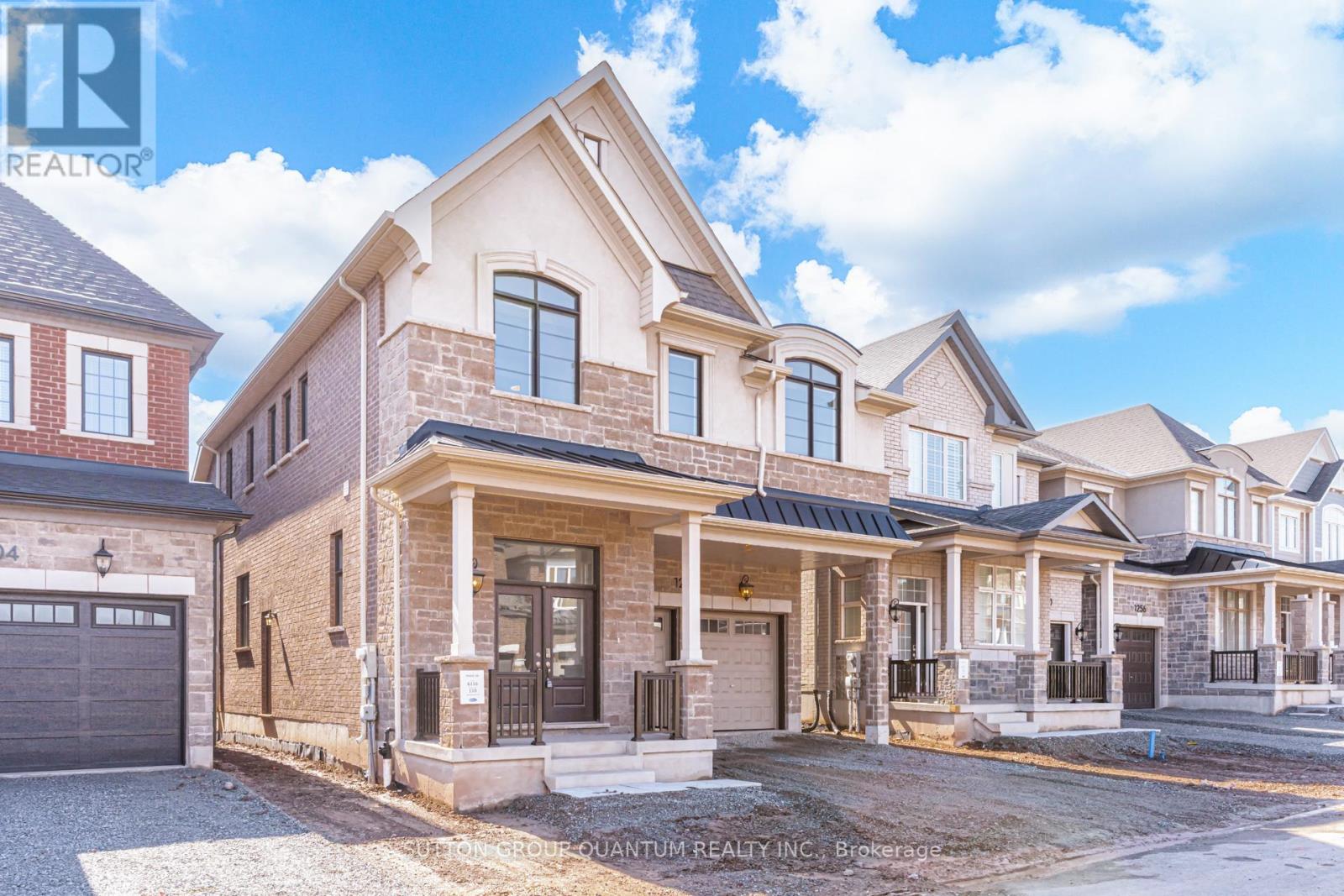 1264 Black Bear Trail, Oakville, Ontario  L6H 8B2 - Photo 3 - W13050324