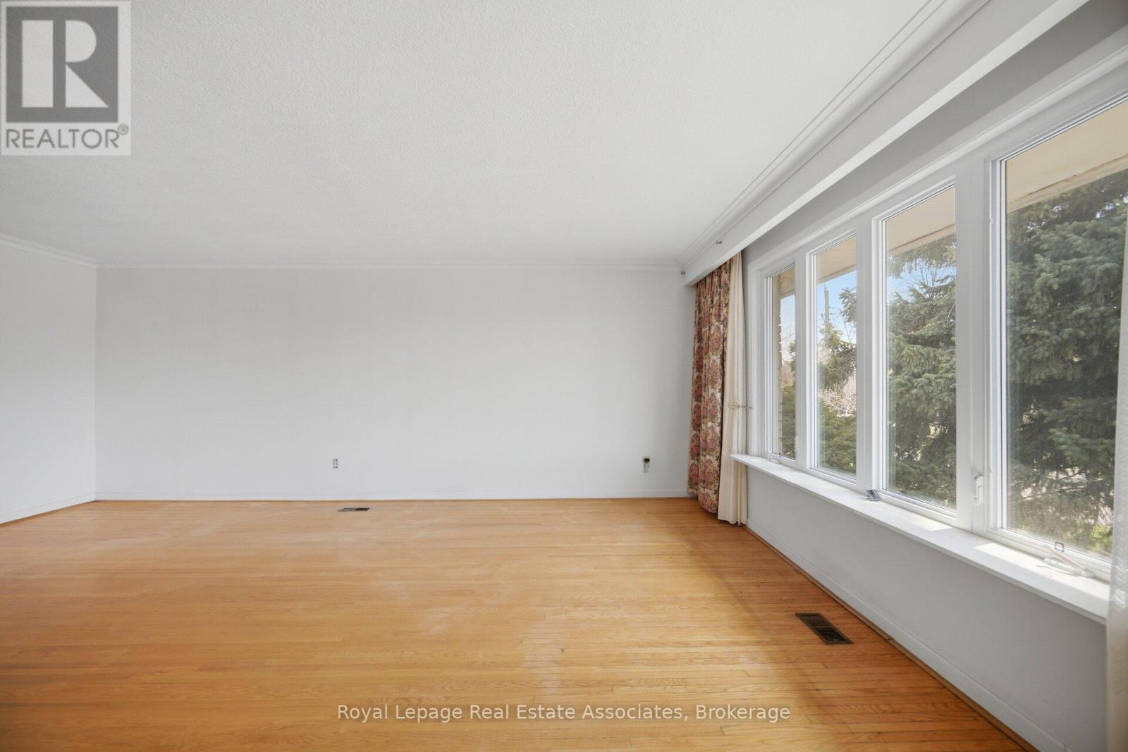 38 Renault Crescent, Toronto, Ontario  M9P 1J3 - Photo 12 - W13050352