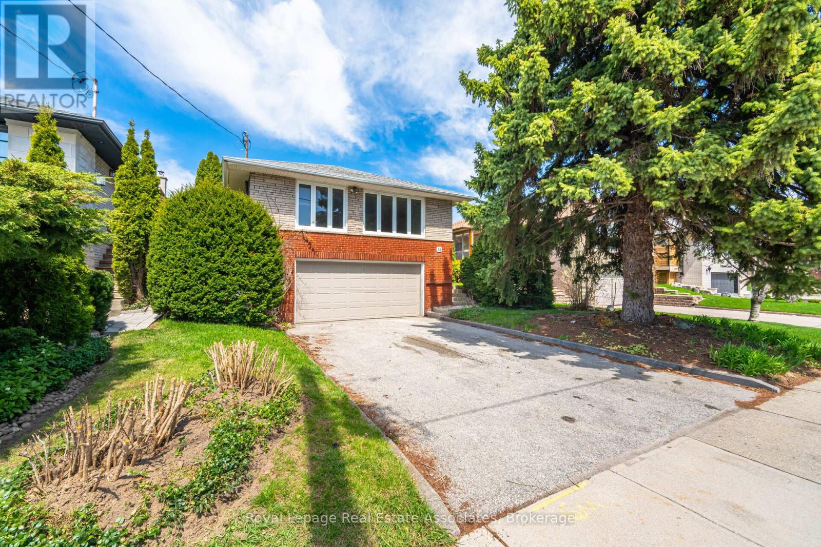 38 Renault Crescent, Toronto, Ontario  M9P 1J3 - Photo 4 - W13050352