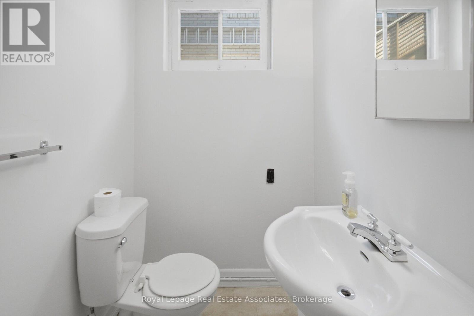 38 Renault Crescent, Toronto, Ontario  M9P 1J3 - Photo 40 - W13050352