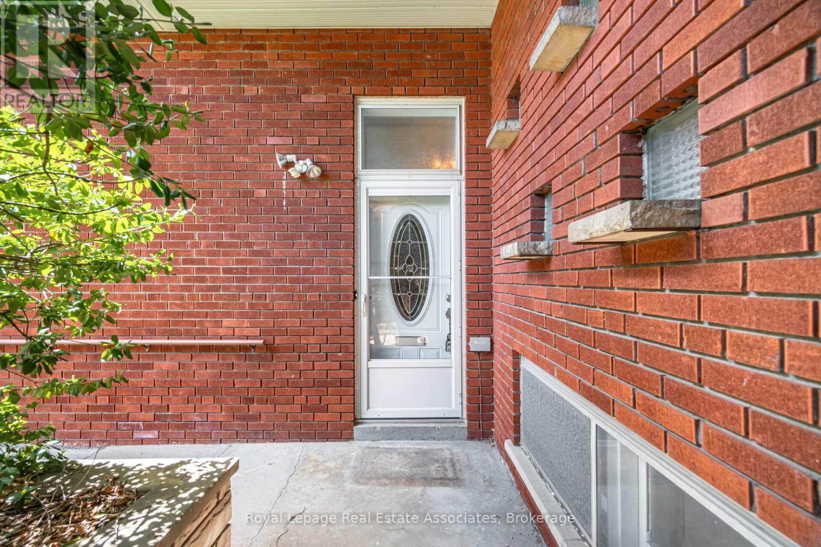 38 Renault Crescent, Toronto, Ontario  M9P 1J3 - Photo 8 - W13050352